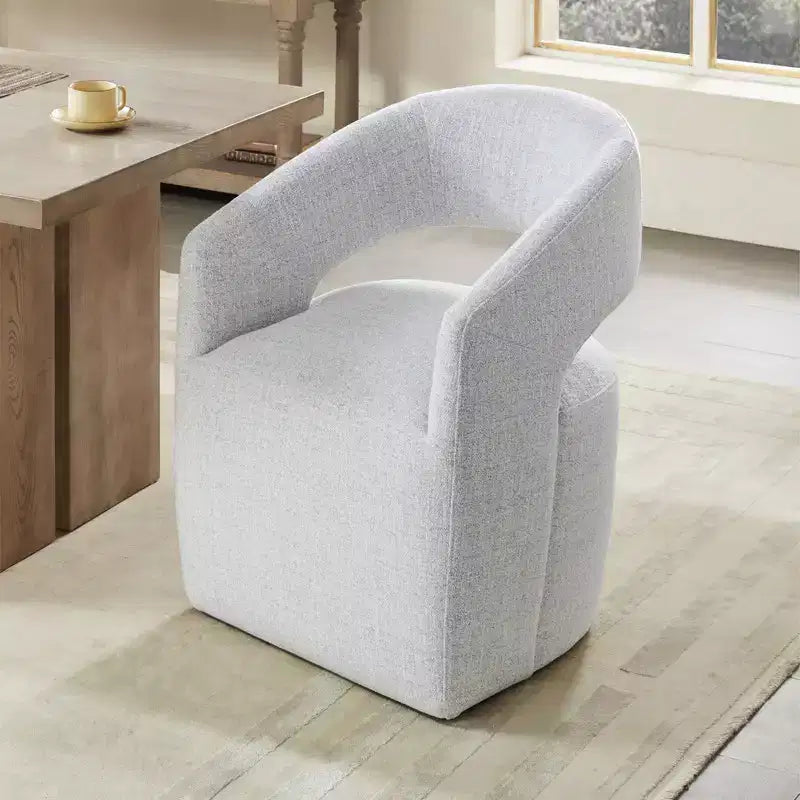 Chaise de salle à manger moderne en forme de tonneau avec roulettes et dossier ouvert. Aucun assemblage requis.