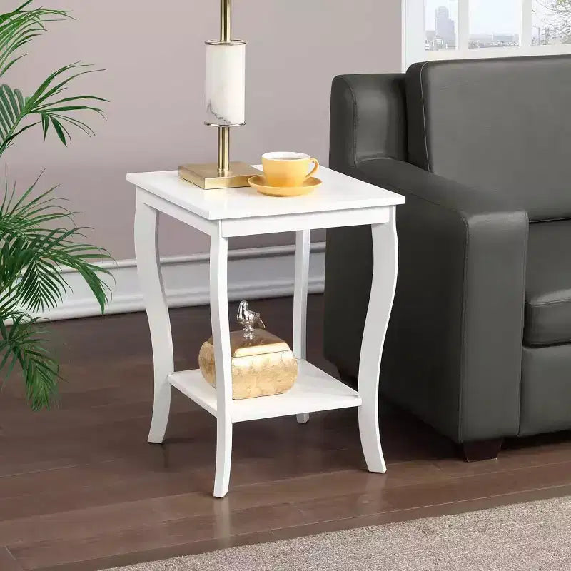 Table d'appoint carrée avec deux étagères spacieuses, table d'appoint de transition parfaite pour le rangement et la décoration élégante du salon