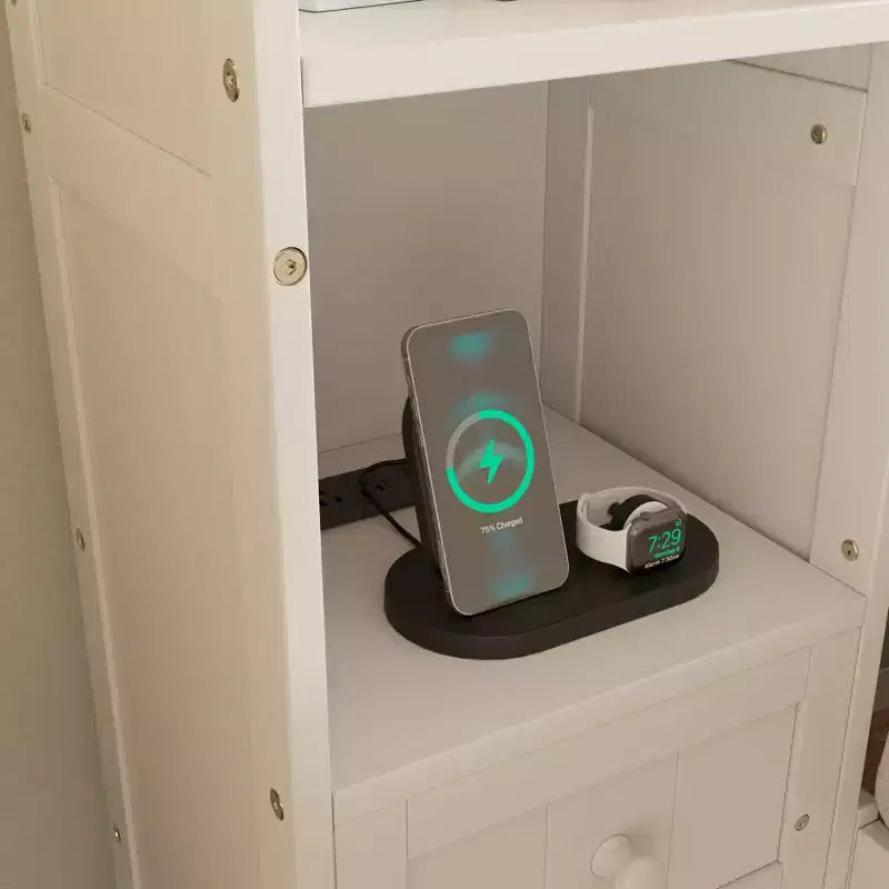 Lit plateforme pleine grandeur en pin avec tables de chevet et armoire-bibliothèque