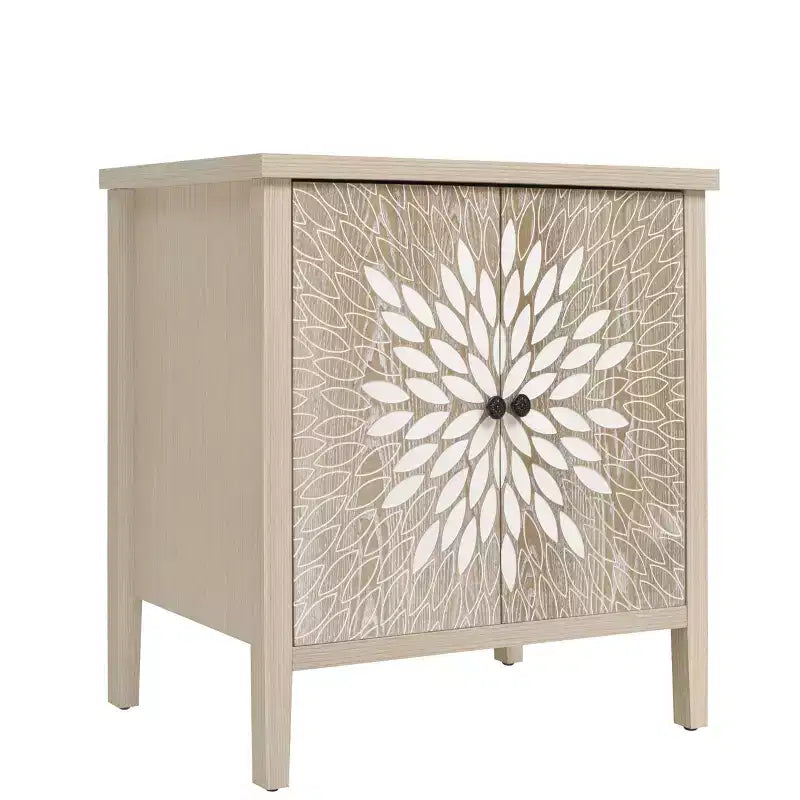 Meuble d'appoint moderne avec quatre portes à motifs sculptés, Armoire de rangement pour la cuisine, la salle à manger, l'entrée
