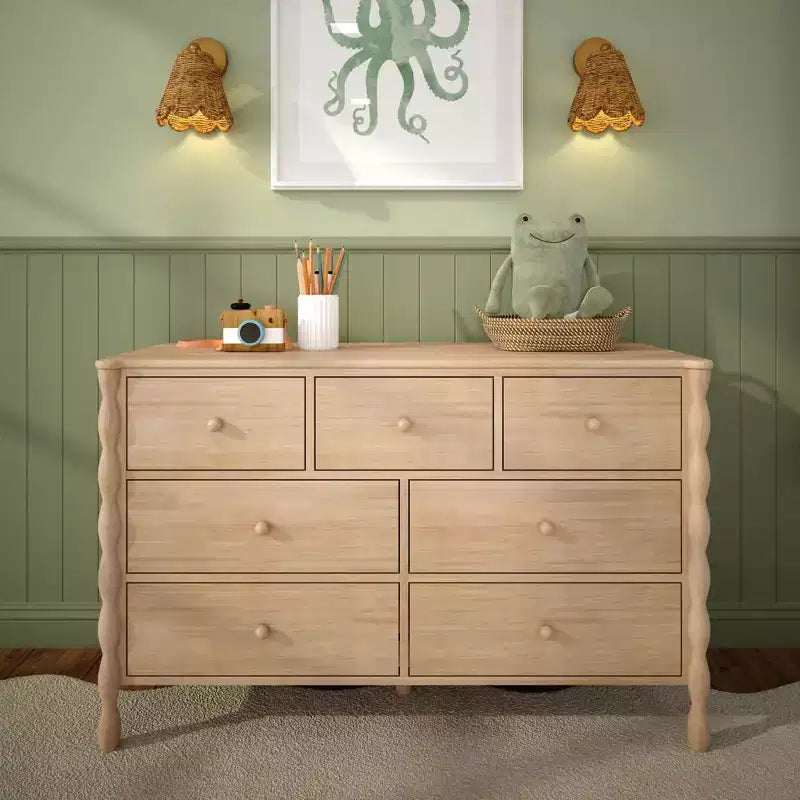 Commode enfant à 7 tiroirs avec pieds tournés