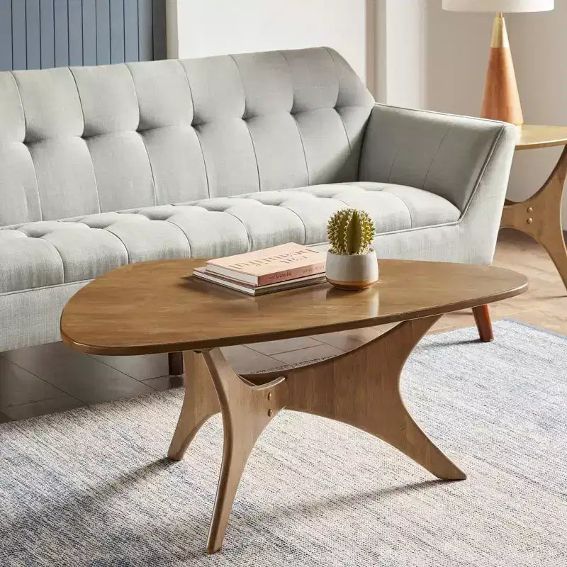 Table Basse en Bois Triangulaire, Marron Clair, Style Mid-Century avec Piétement Croisé